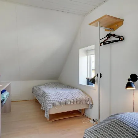 Naina - 200m From The Sea In Nw Jutland By Interhome *